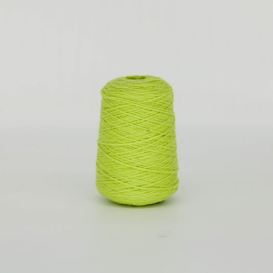 Reflecting green 100% Wool Rug Yarn On Cones (803c) - Tuftingshop